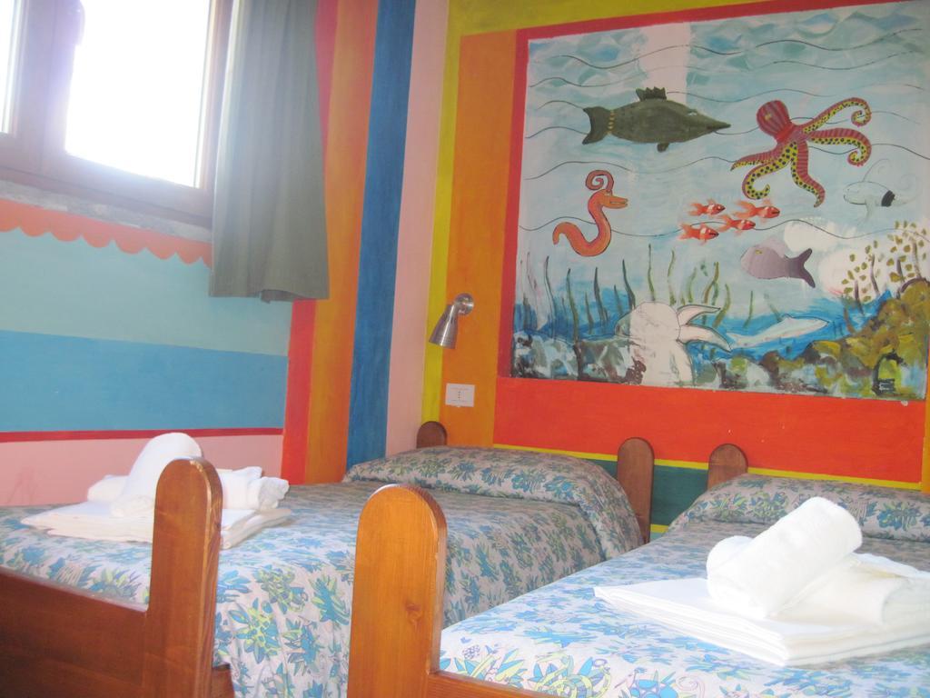 Libera Universita Di Alcatraz Morleschio Phòng bức ảnh